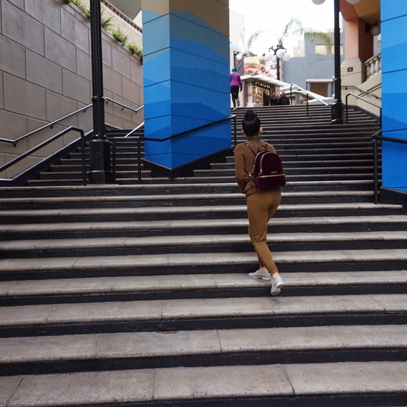 2016 Michael Kors limited edition back pack - Picture 4 of 4